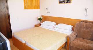Гостиница Вилла Бельведер Дагомыс Двухместный номер с 1 кроватью или 2 отдельными кроватями-1
